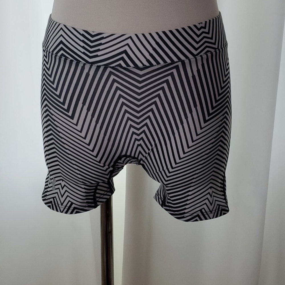 Under Armour Heat Gear Bike Shorts Black Size SM